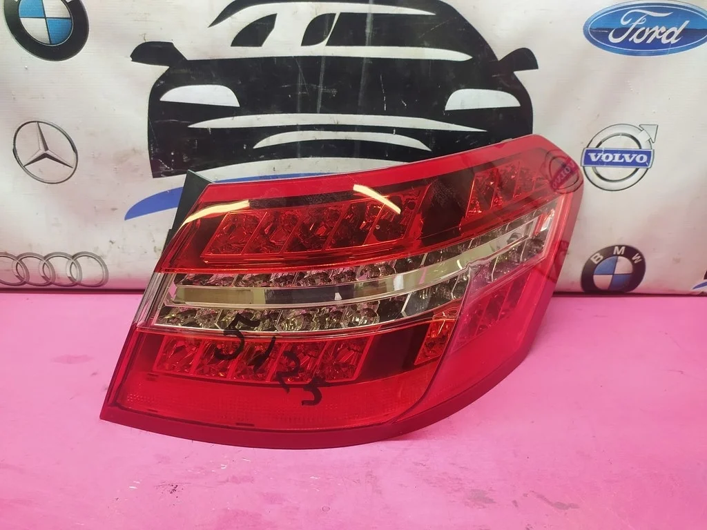 Фонарь задний правый MB W212 2009-2013 A2129060658