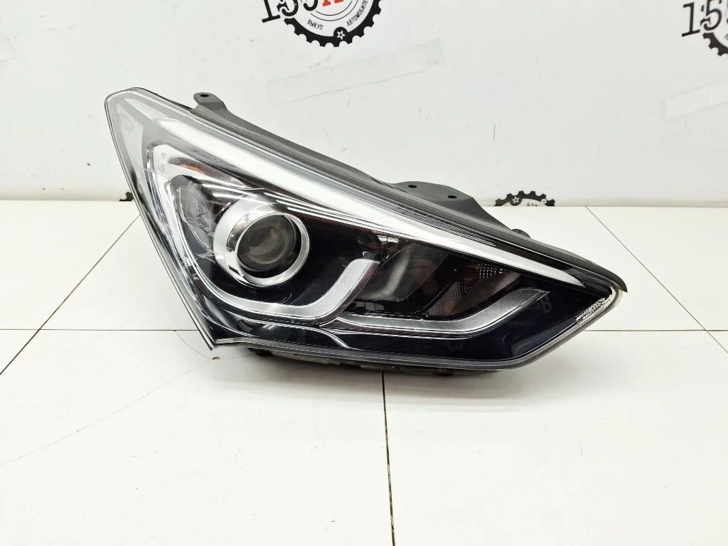 Фара правая Hyundai Santa Fe 3 921022W601 DM