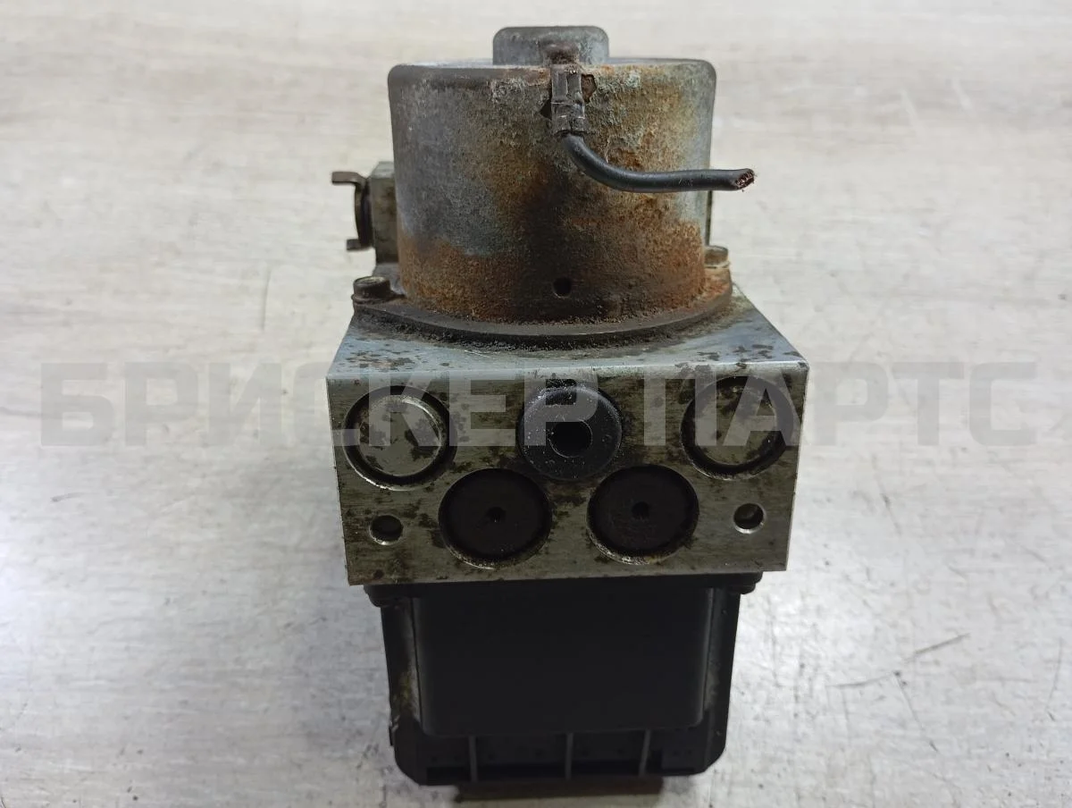 Блок, насос ABS Ниссан Икс-Трейл 1  T30