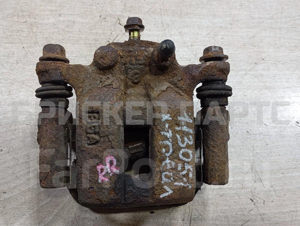 Суппорт задний Ниссан Икс-Трейл 1  T30