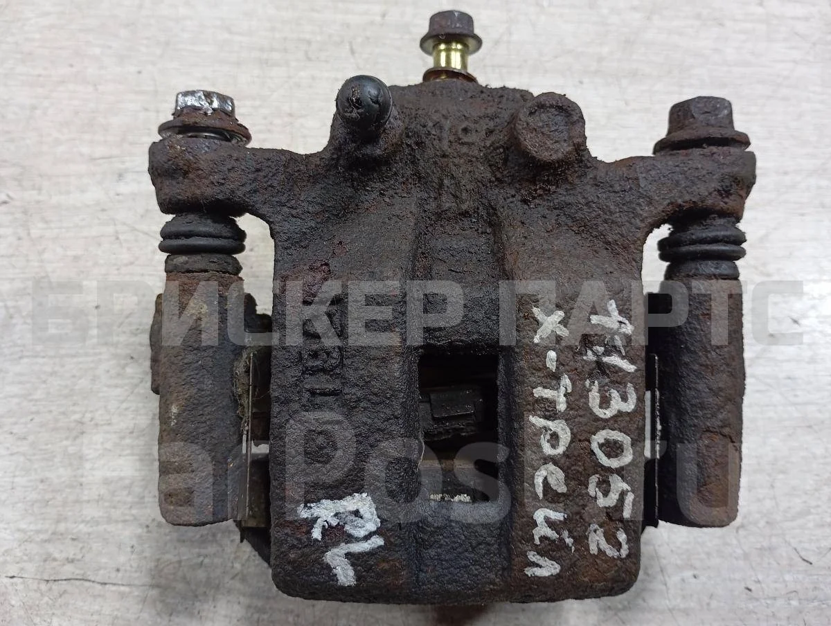 Суппорт задний Ниссан Икс-Трейл 1  T30