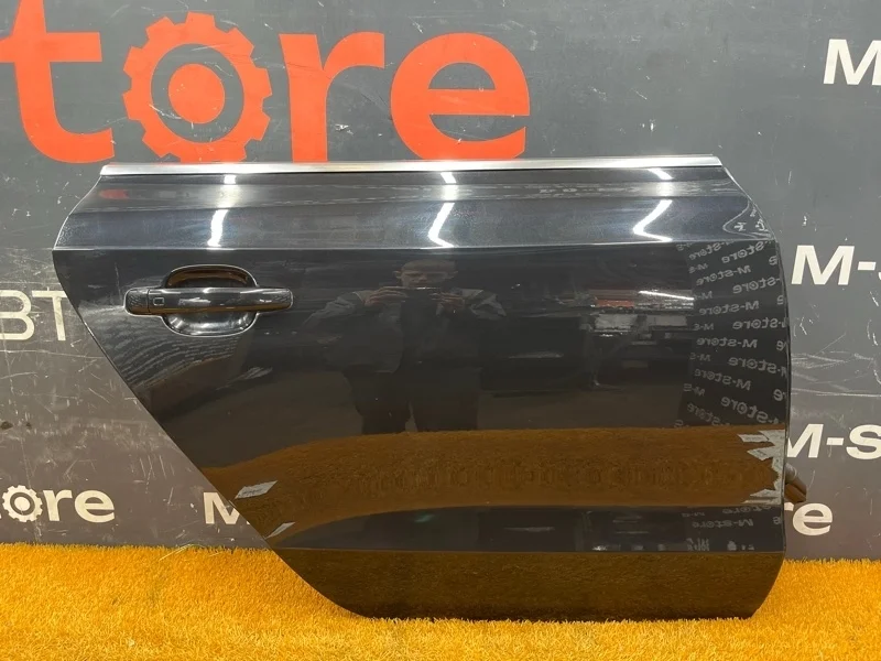 Дверь Audi A5 2010 8T8833052D 8T CDN, задняя правая