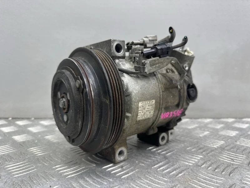 Компрессор кондиционера Infiniti M35 Y50