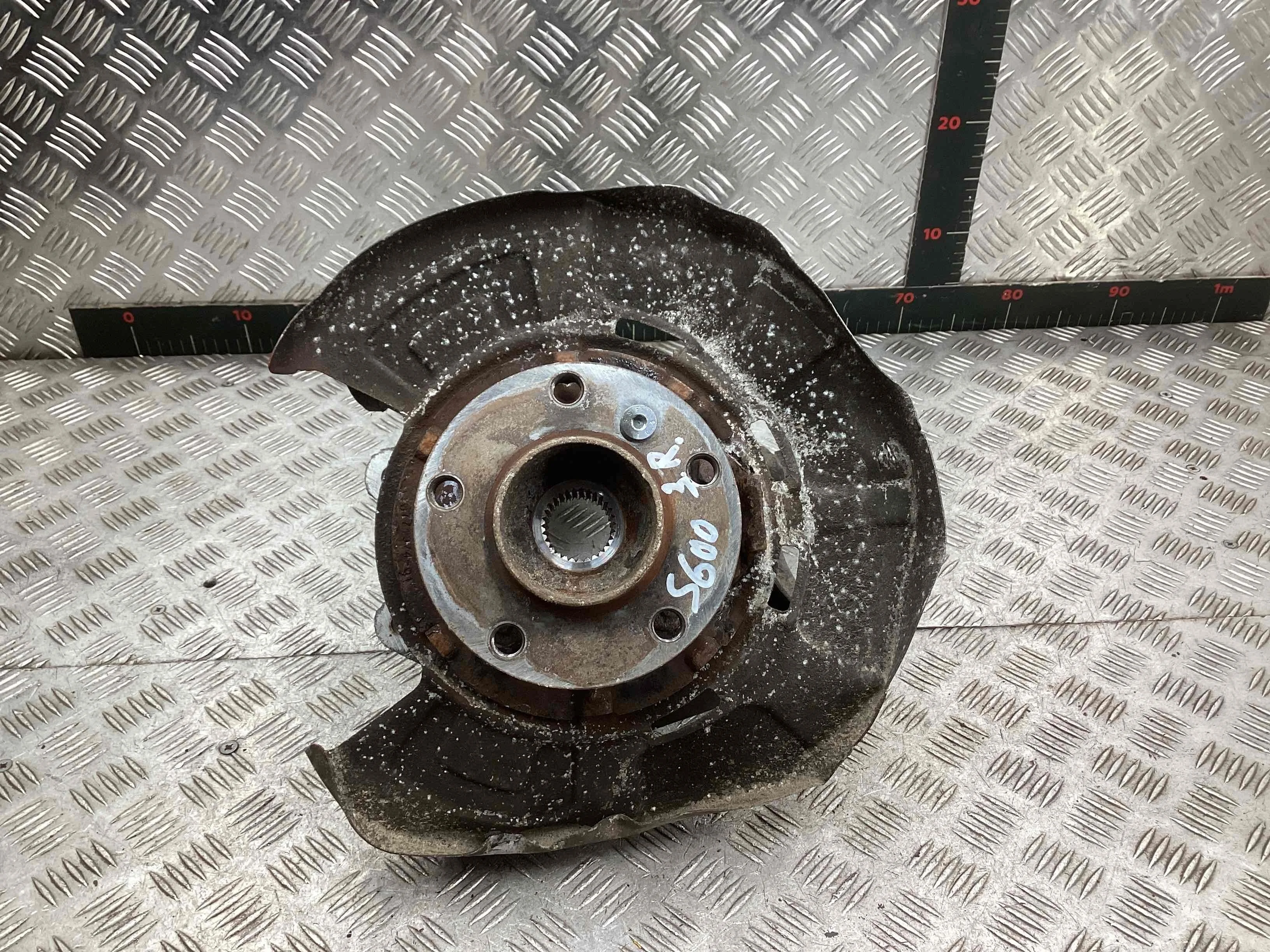 Ступица задняя правая BMW X6 (E71) 2007-2012  2011 3,0 Дизель АКПП Внедорожник.