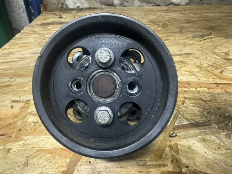 Вал промежуточный Volvo XC70 2012