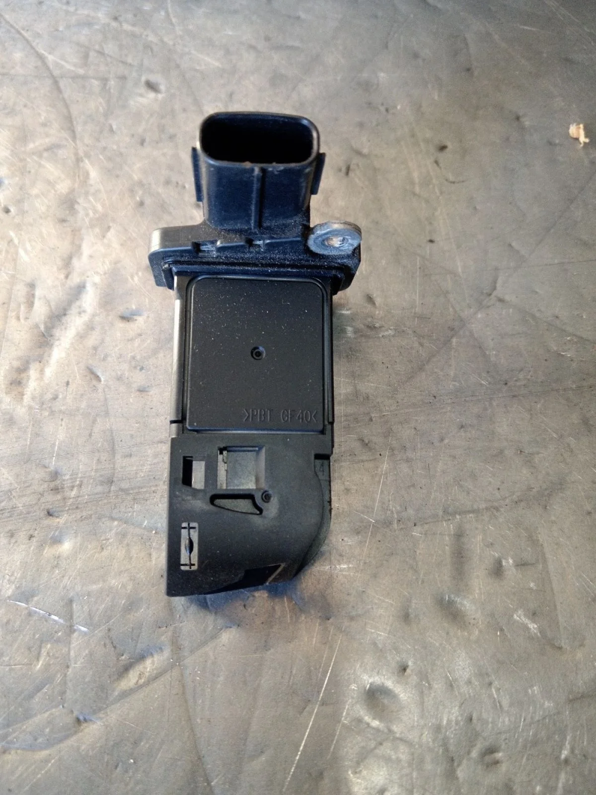 Датчик ДМРВ (расходомер) Opel Antara I рестайлинг (2010—2017) 2012 черный