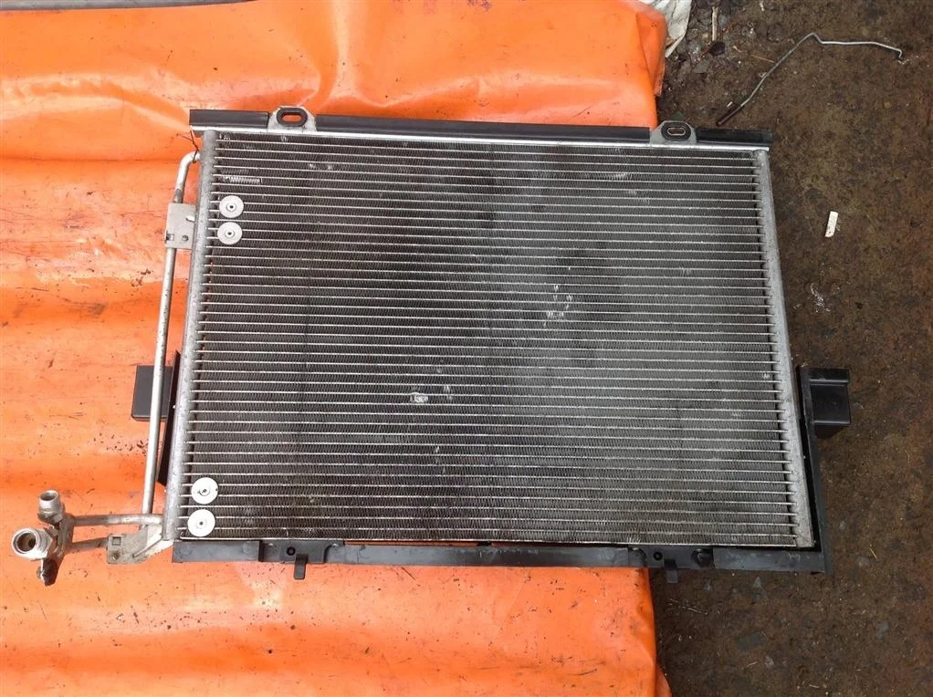 Радиатор кондиционера Mercedes CLK 320