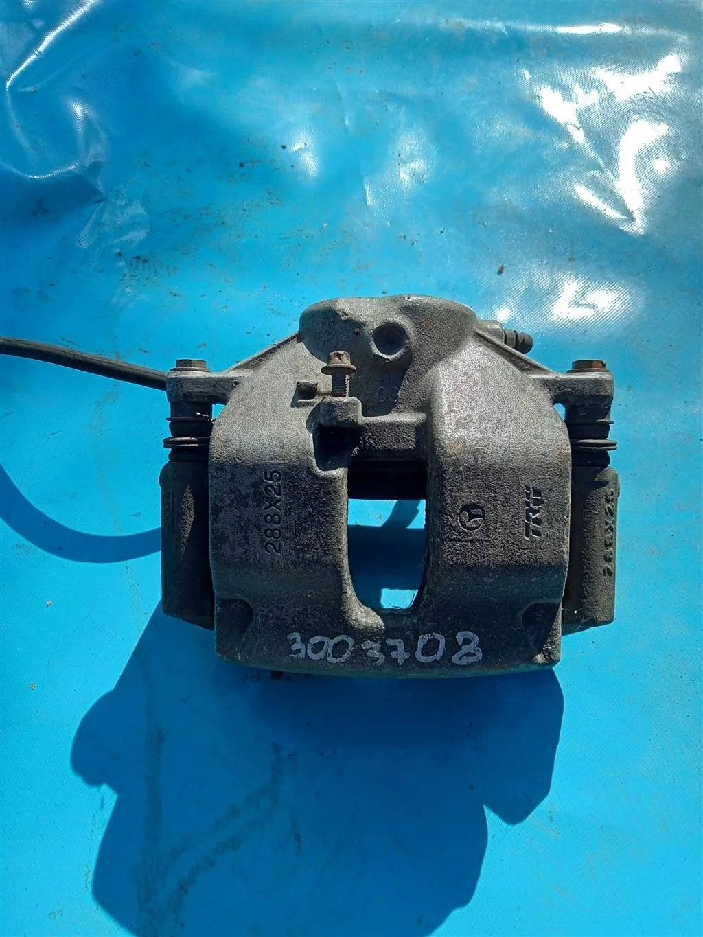 Суппорт тормозной передний левый Mercedes W210 E-