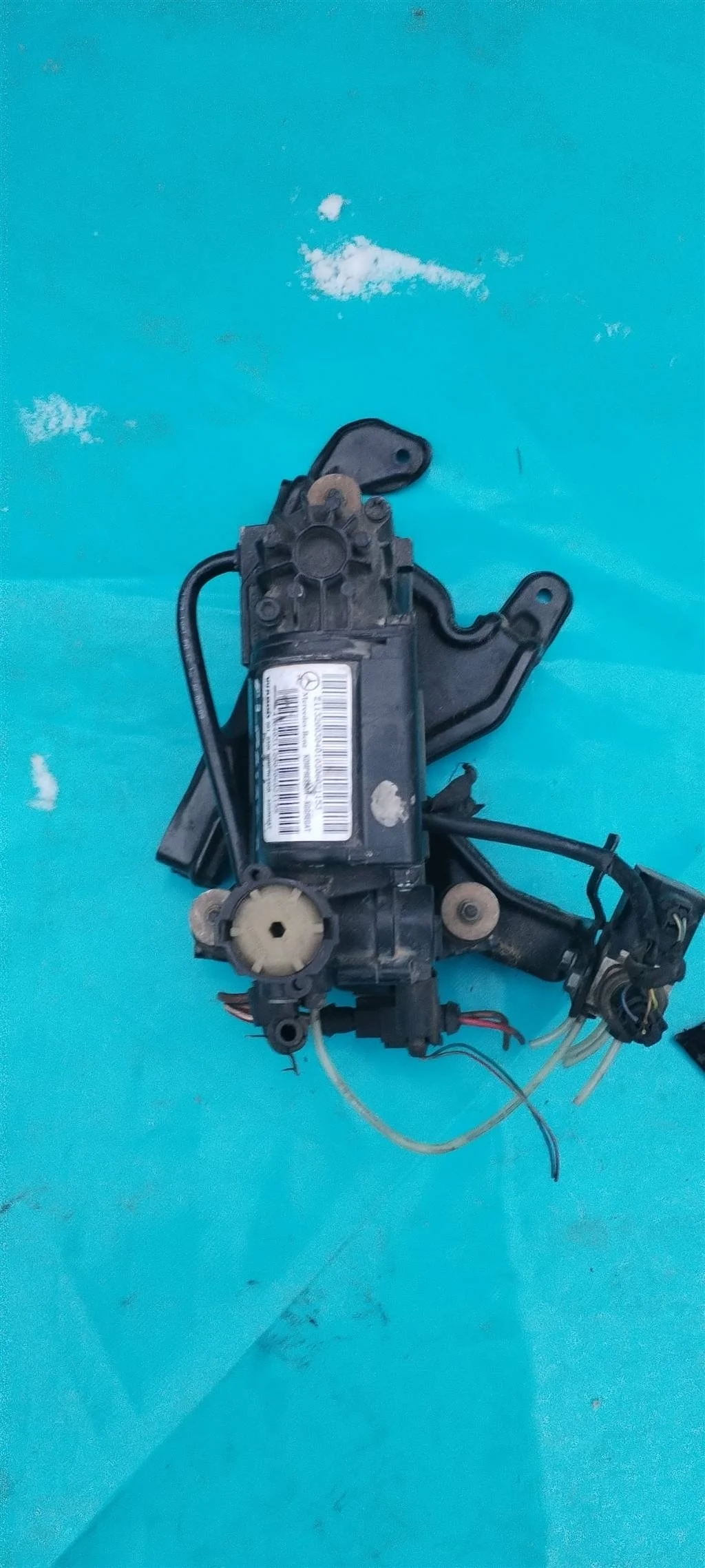 Насос регулировки подвески Mercedes W211 E-Klasse