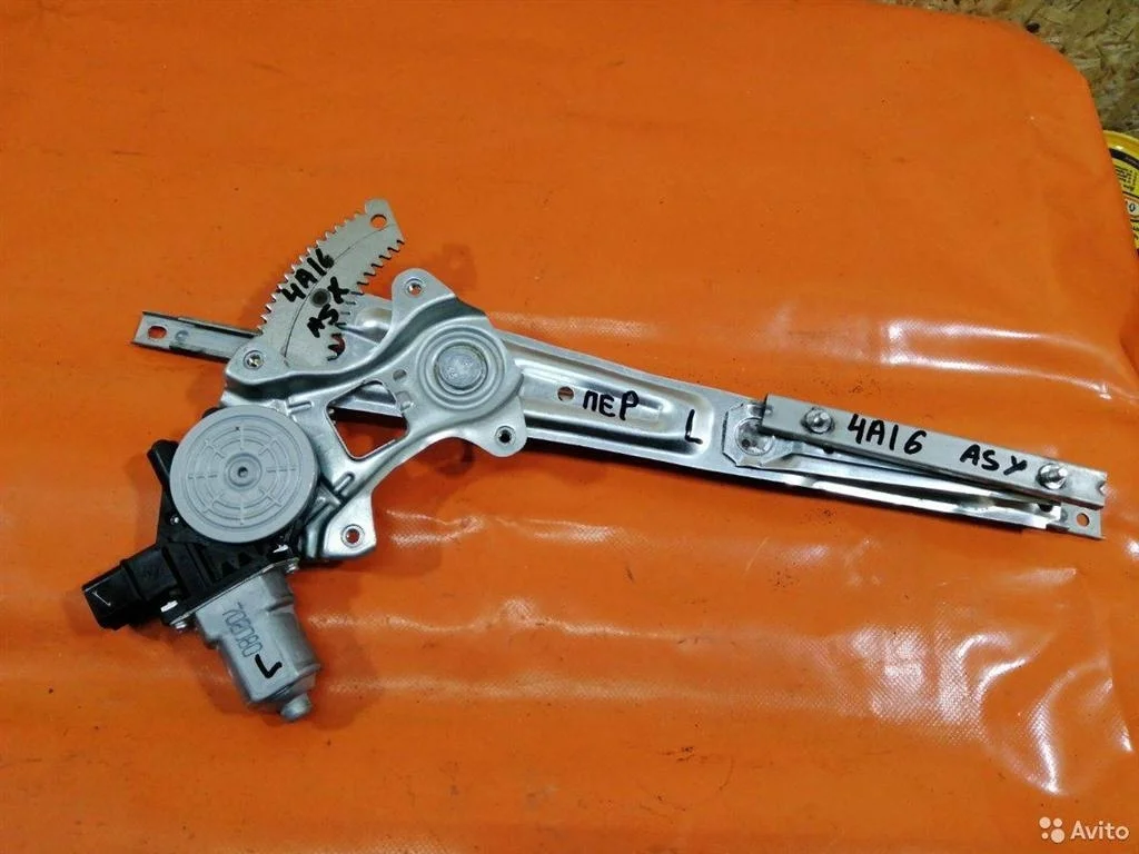 Стеклоподъемник электро передний левый Mitsubishi