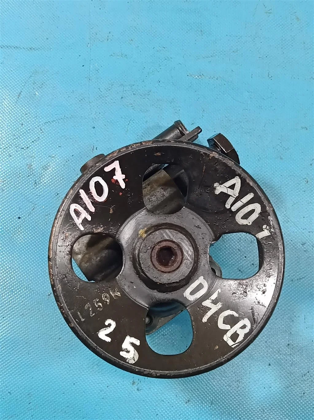 Насос гидроусилителя ГУР Kia Sorento (2002-2009)