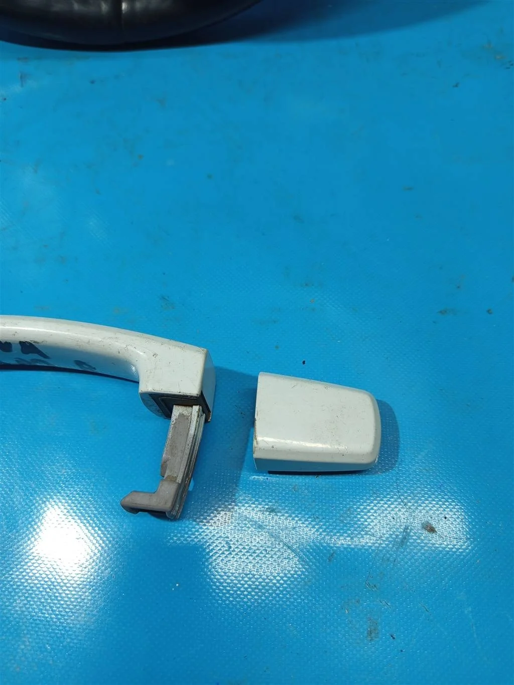 Ручка двери задней правой Chevrolet Captiva C100