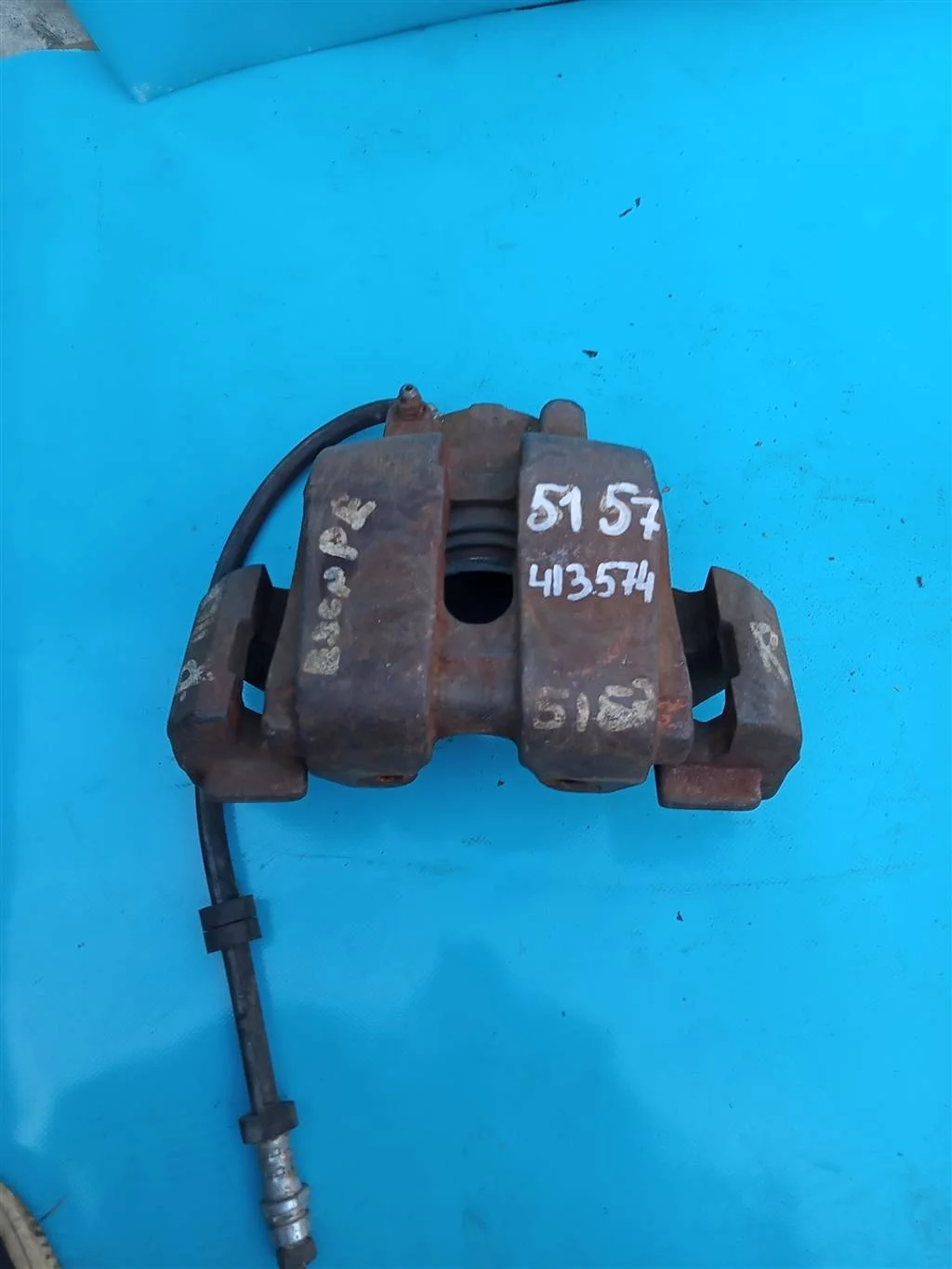 Суппорт тормозной передний правый Ford Escape (20