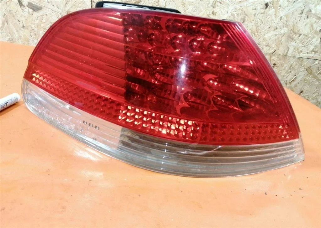 Фонарь задний левый BMW 7-серия E65/E66 (2001-200