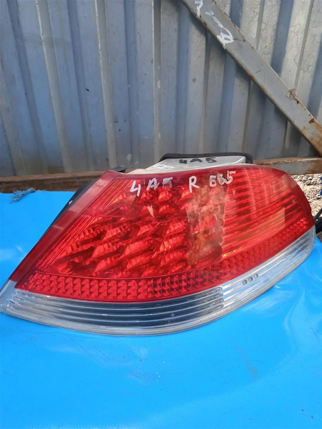 Фонарь задний наружный правый BMW 7-серия E65/E66