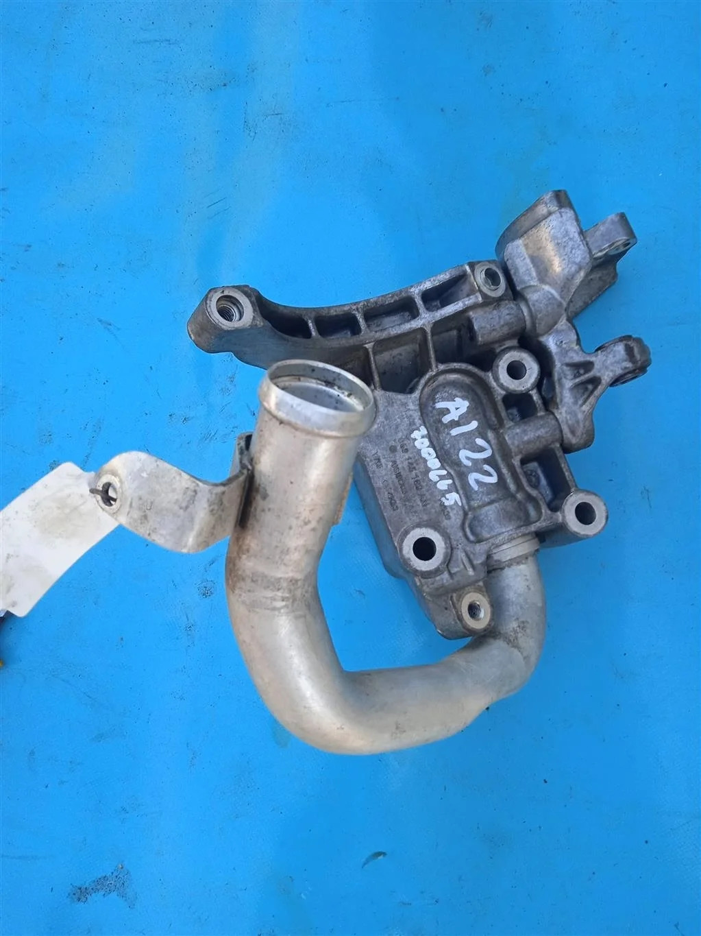 Кронштейн компрессора кондиционера VW Touareg NF