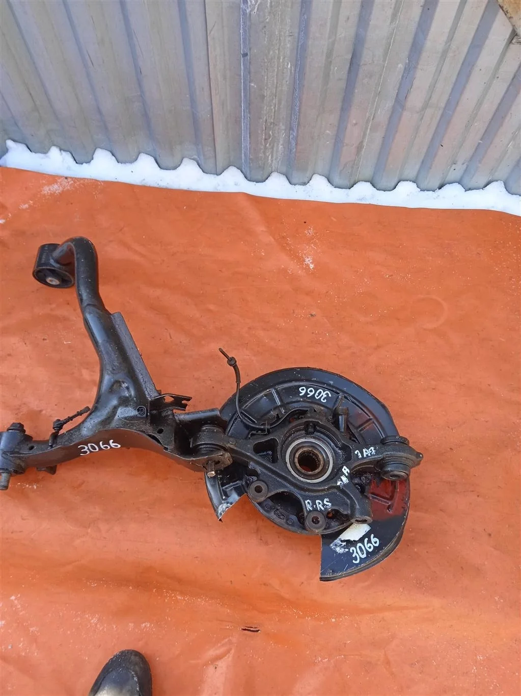 Кулак  задний левый Land Rover RANGE ROVER SPORT