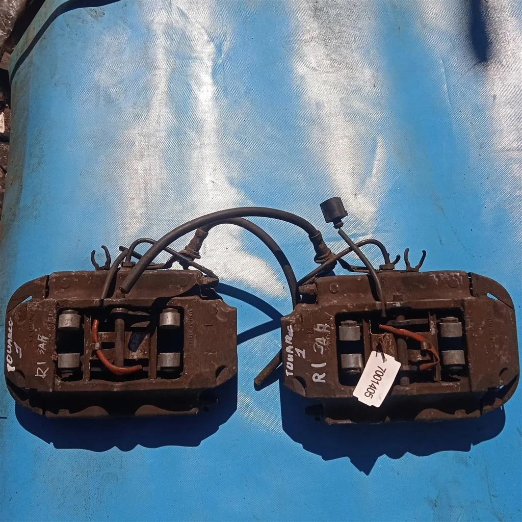 Суппорт тормозной задний правый VW Touareg (2002-