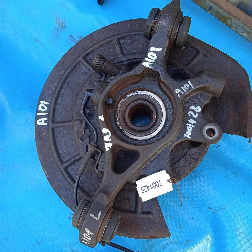 Кулак  задний левый Land Rover RANGE ROVER SPORT