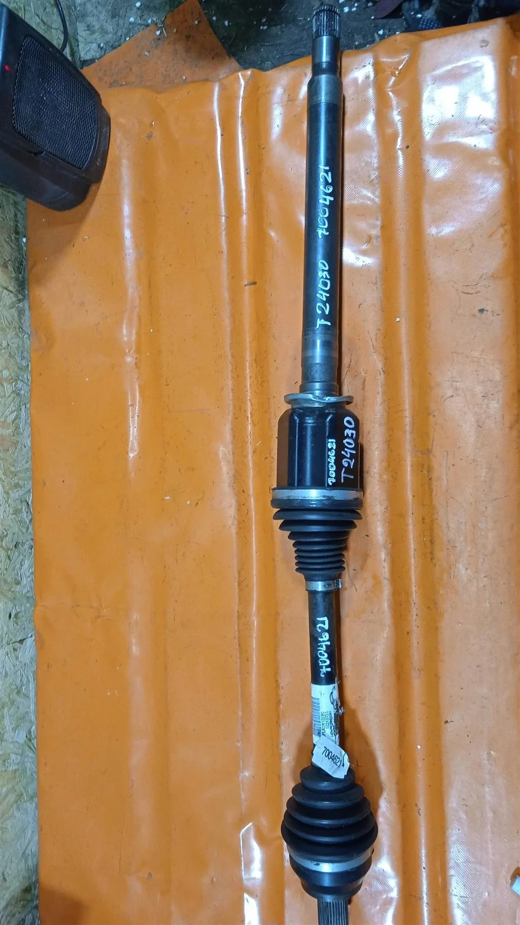 Приводной вал передний правый Land Rover Range Ro