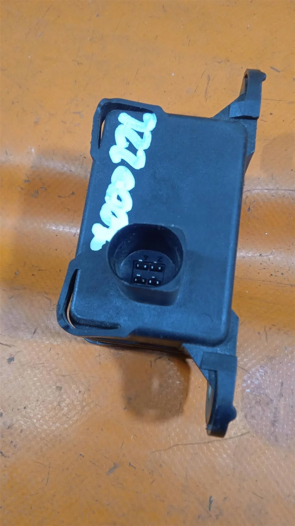 Датчик ускорения VW Touareg NF (2011-2018)