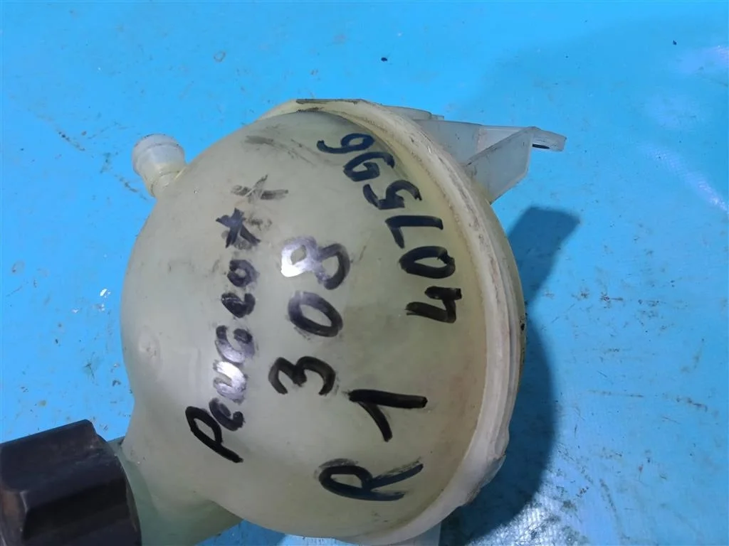 Бачок расширительный Peugeot 308 (2007-2015)