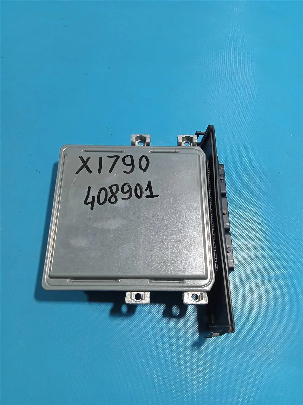 Блок управления  двигателя Land Rover RANGE ROVER