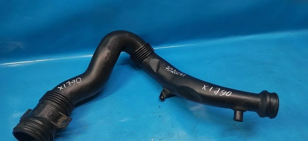 Патрубок воздушный Land Rover RANGE ROVER SPORT L