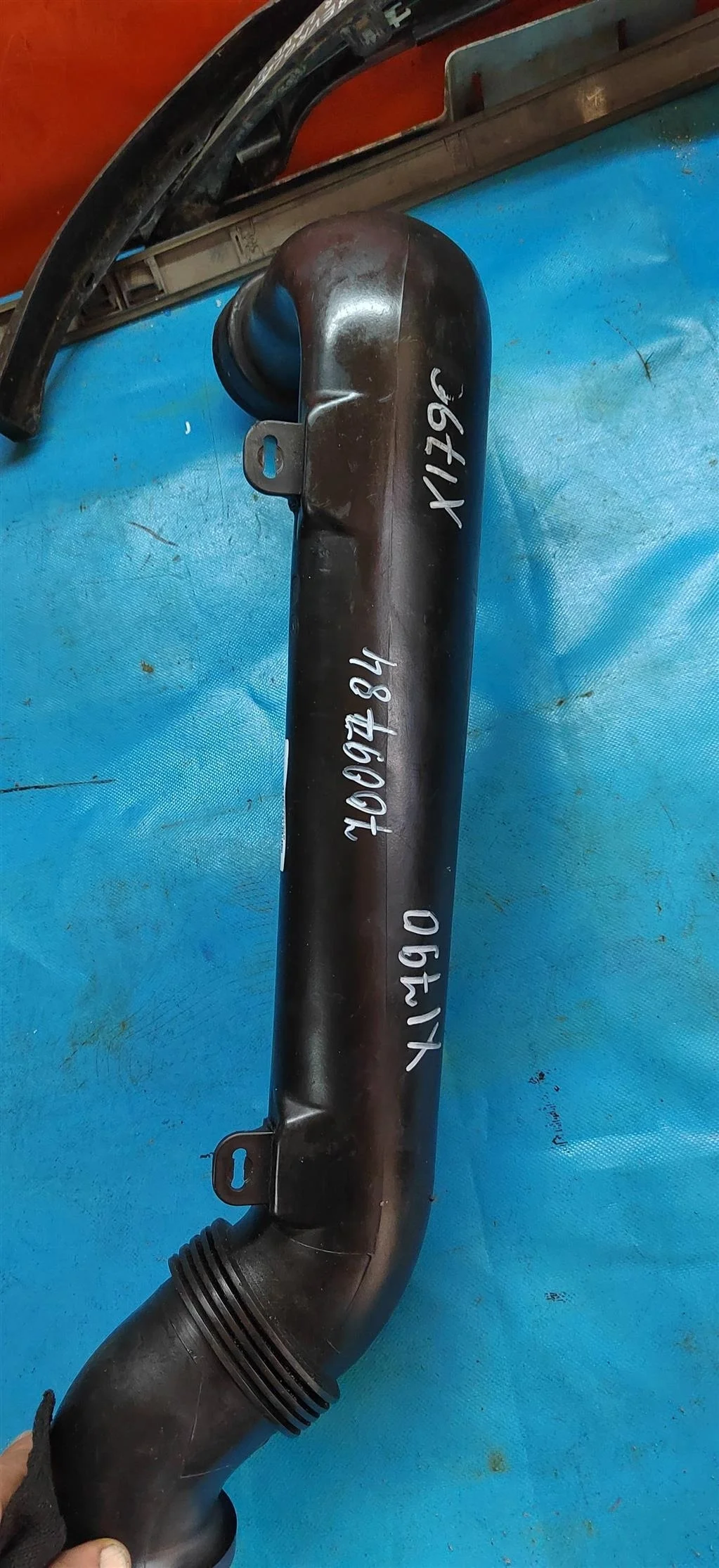 Патрубок воздушный Land Rover RANGE ROVER SPORT L