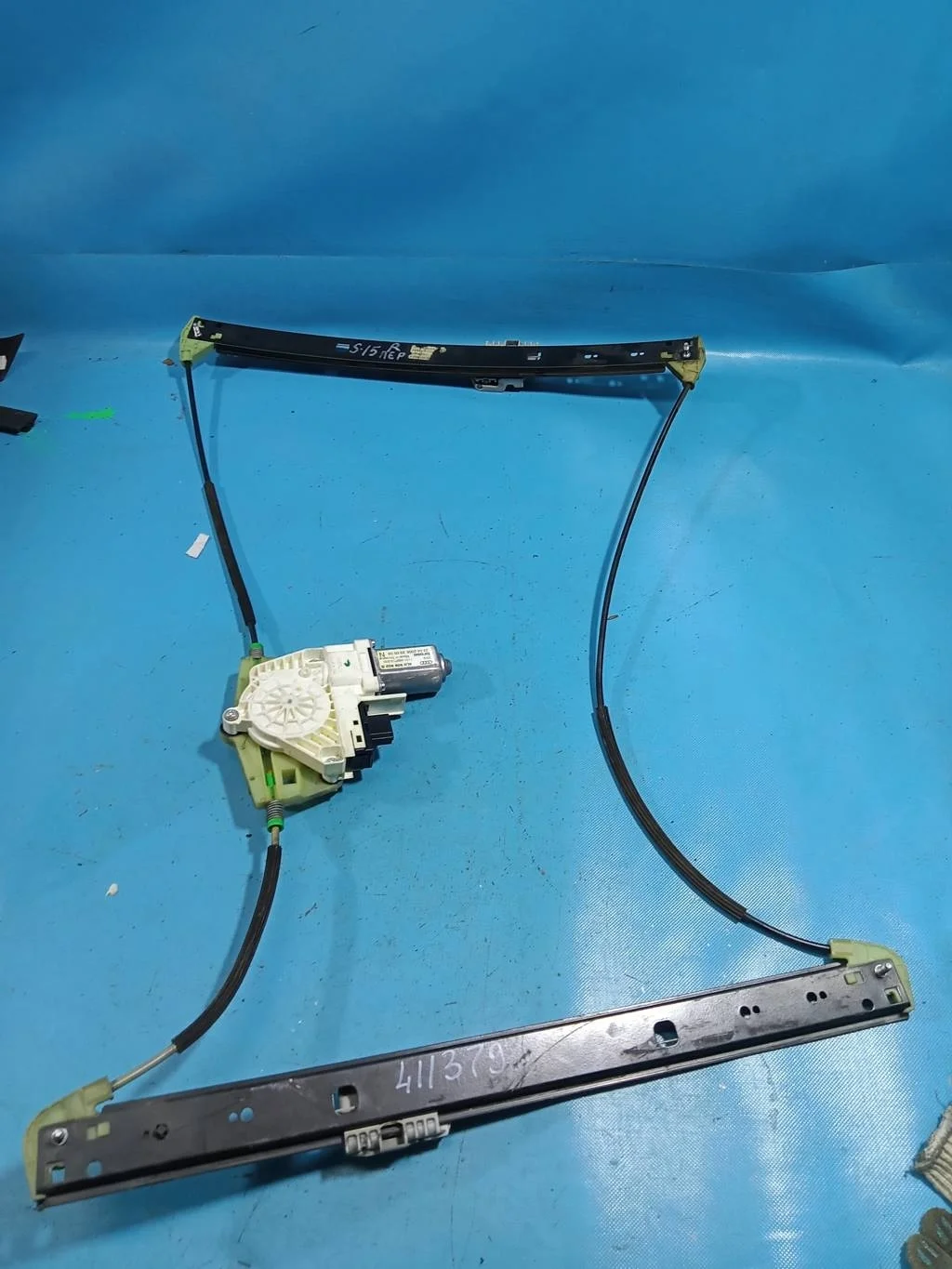 Стеклоподъемник электро передний правый Audi Q7 (