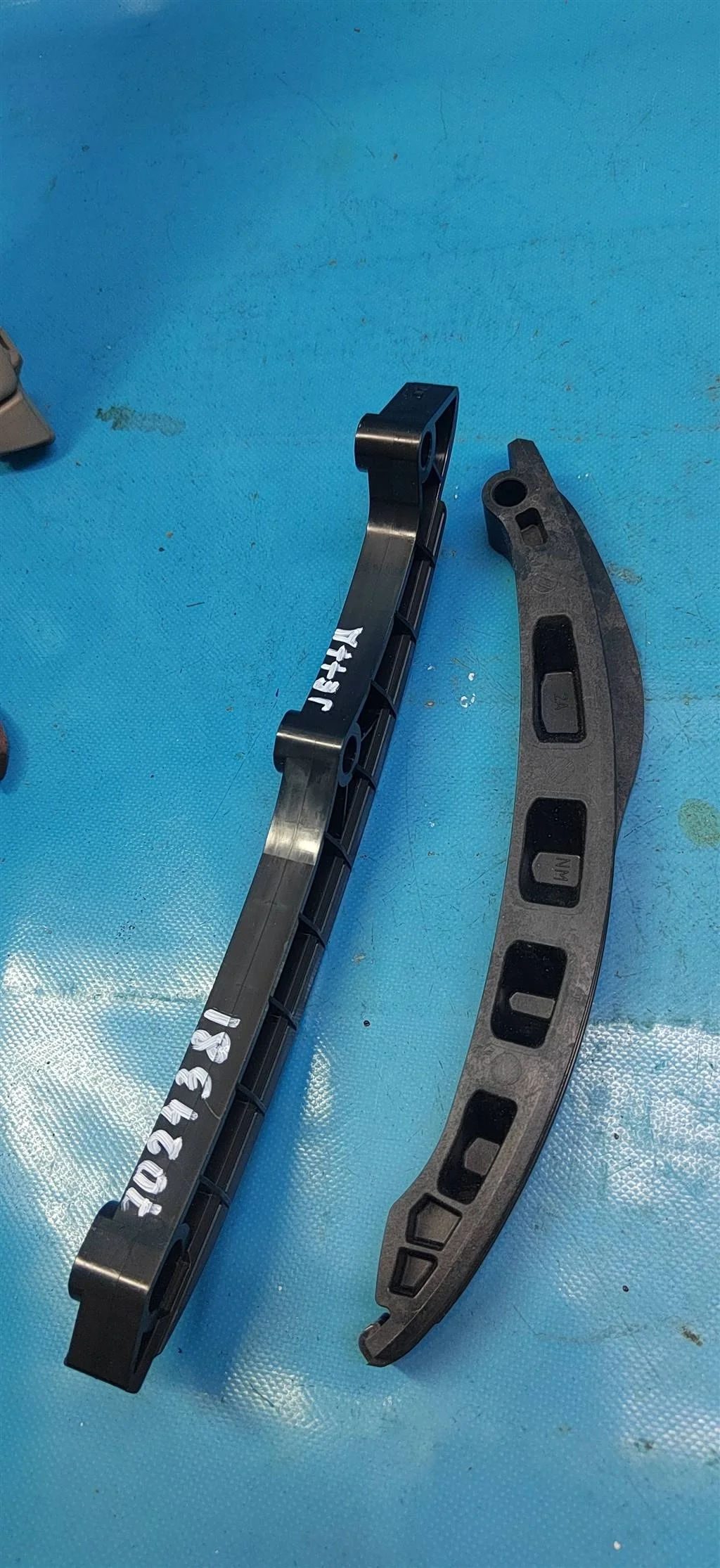 Успокоитель цепи VW Jetta 2011>