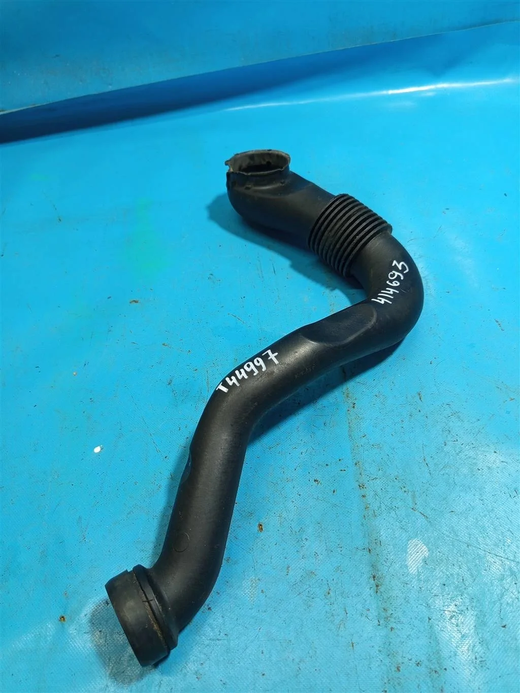 Патрубок воздушного фильтра Land Rover RANGE ROVE