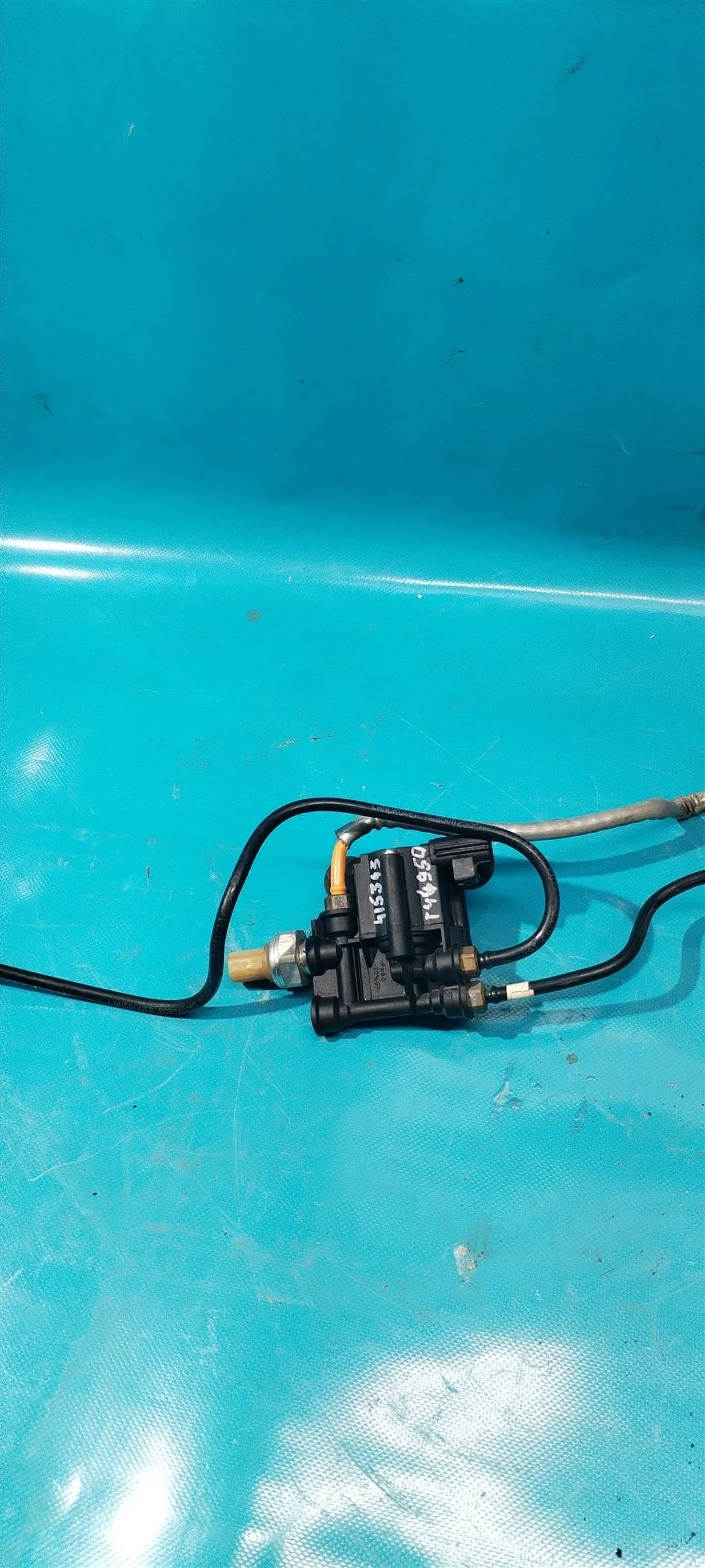 Блок клапанов пневмоподвески Land Rover RANGE ROV