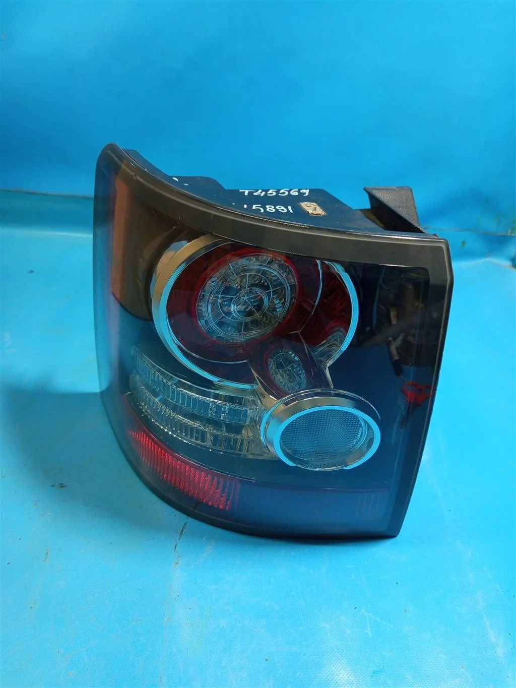 Фонарь задний левый Land Rover RANGE ROVER SPORT