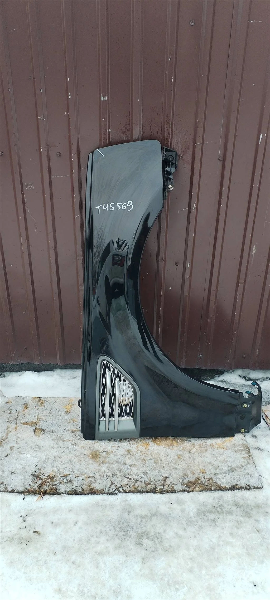 Крыло переднее правое Land Rover RANGE ROVER SPOR