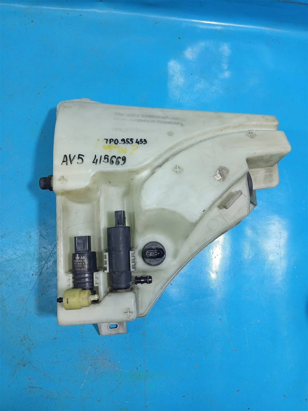 Бачок омывателя Porsche Cayenne 958 2010-