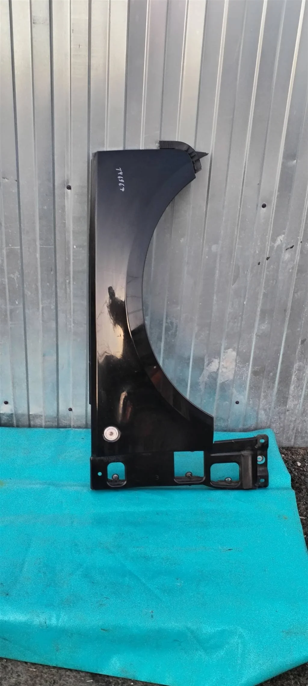 Крыло переднее правое Land Rover Range Rover III