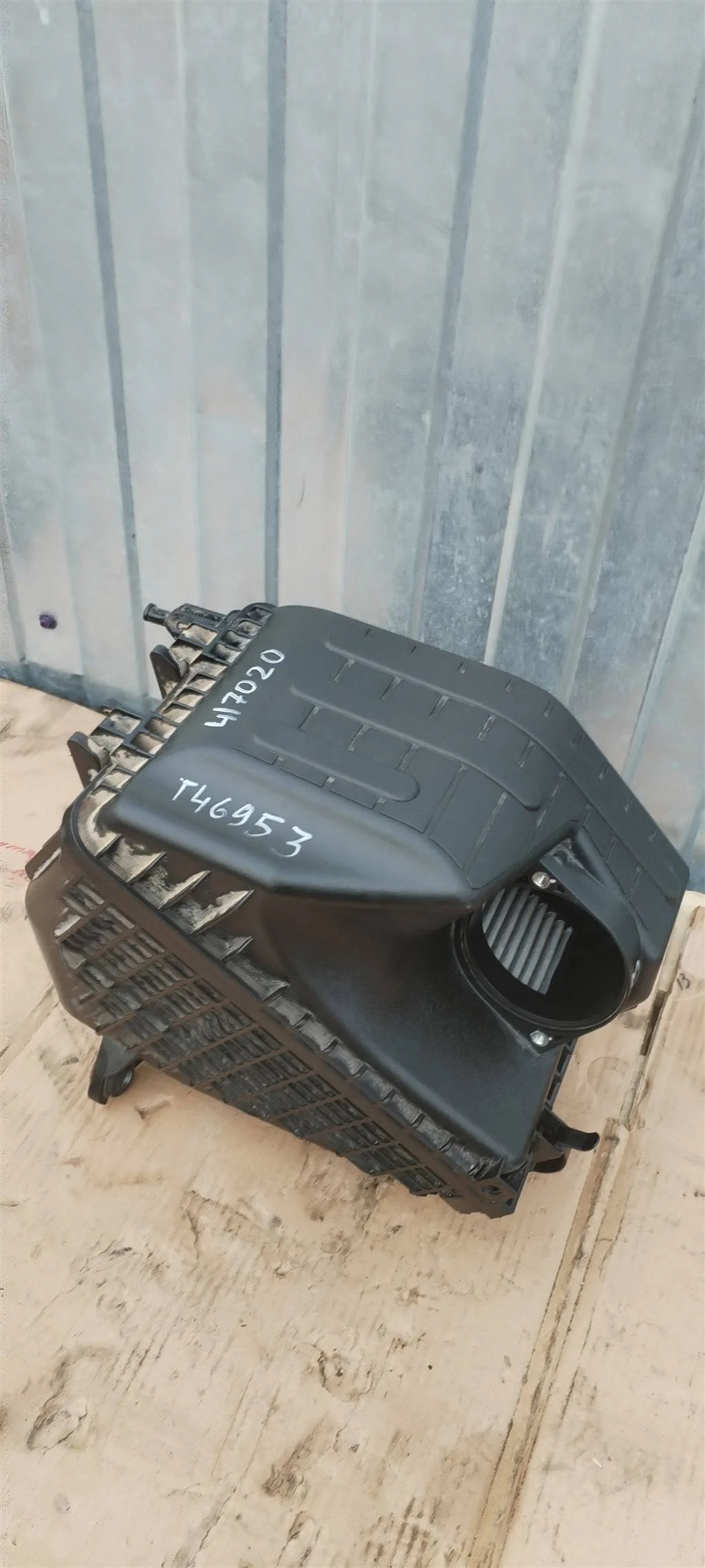 Корпус воздушного фильтра Kia Sorento XM (2009-20