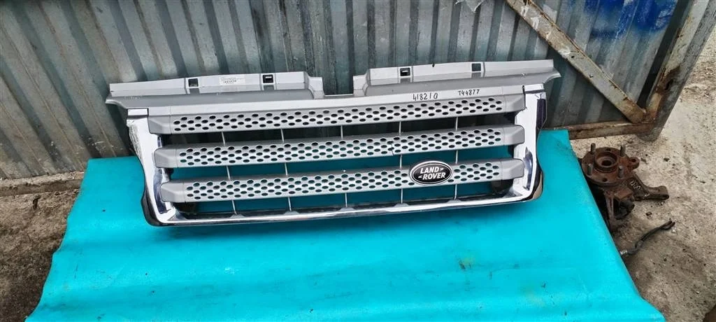 Решетка радиатора Land Rover RANGE ROVER SPORT L3