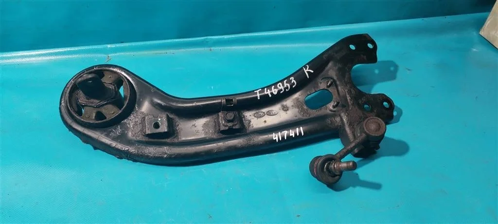 Рычаг задний продольный правый Kia Sorento XM (20