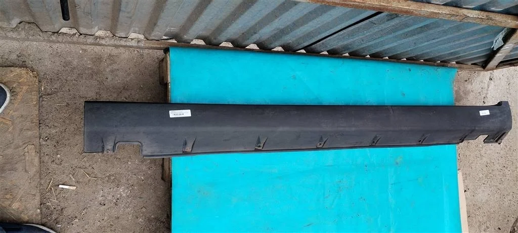 Накладка порога левая Kia Sorento XM (2009-2013)