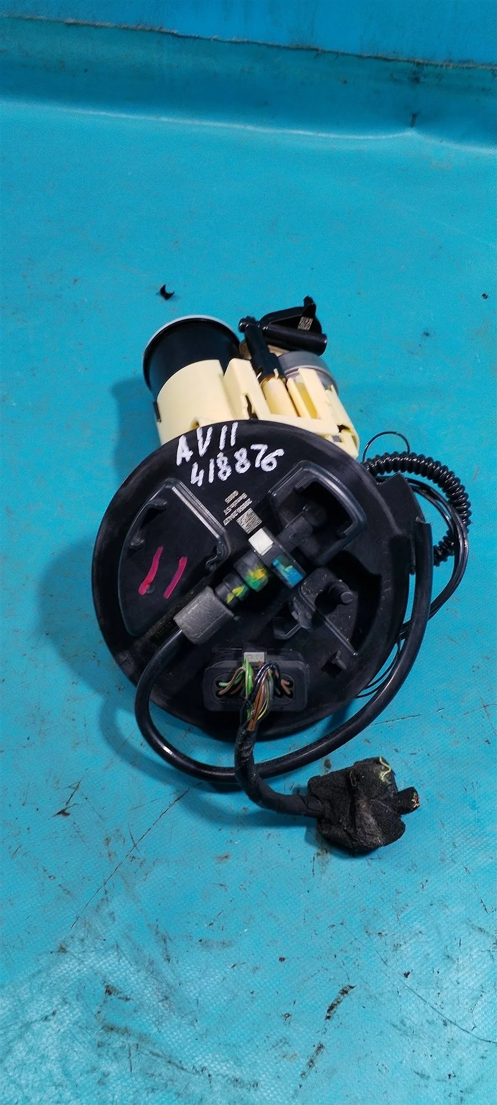 Насос топливный  Mercedes W205 C Class