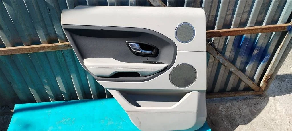 Обшивка двери задней левой Land Rover Range Rover