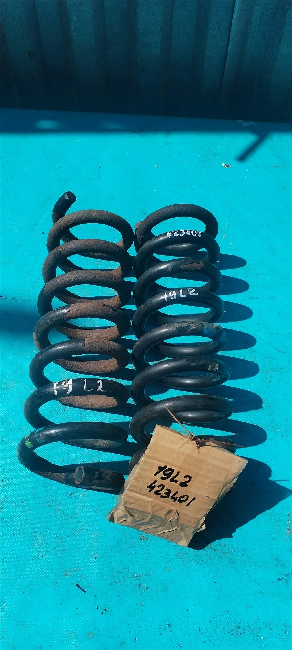 Пружина задняя Mercedes W211 E-Klasse 2002-2009