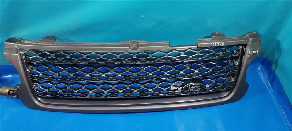 Решетка радиатора Land Rover Range Rover III (LM)