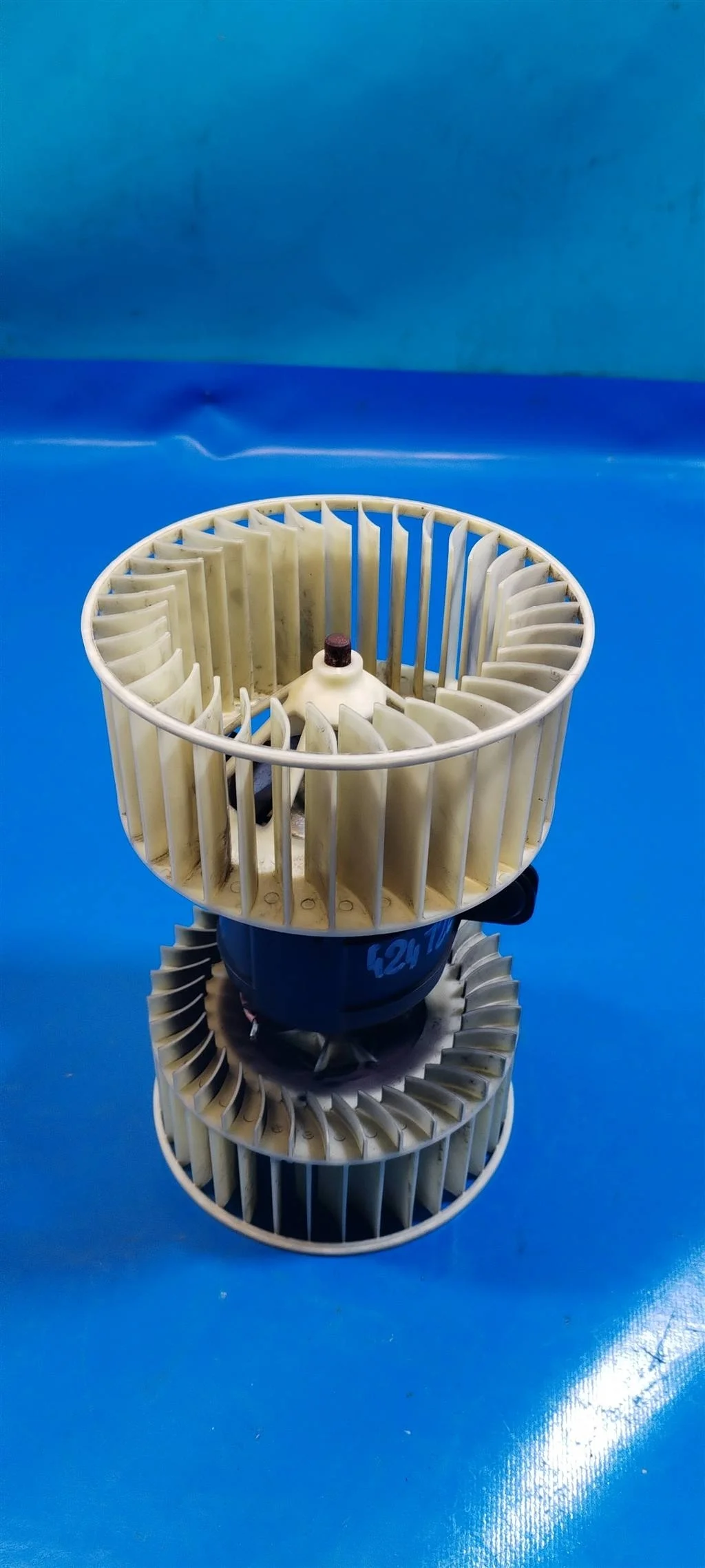 Моторчик отопителя Land Rover Range Rover III (LM