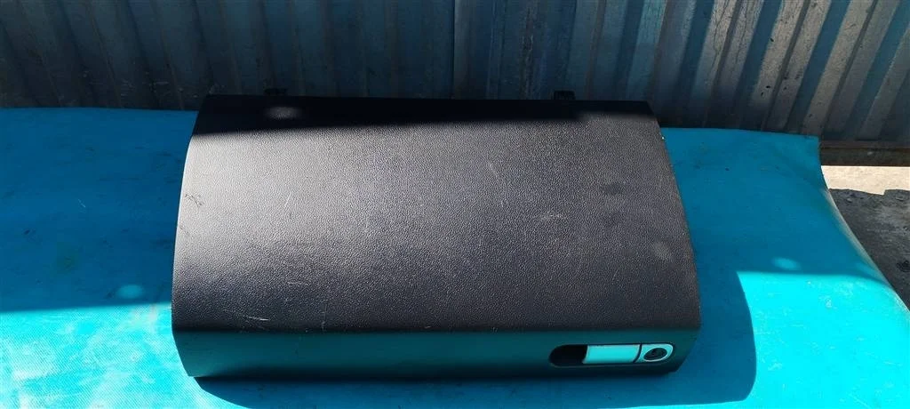 Бардачок Mazda CX 7 (2006-2014)