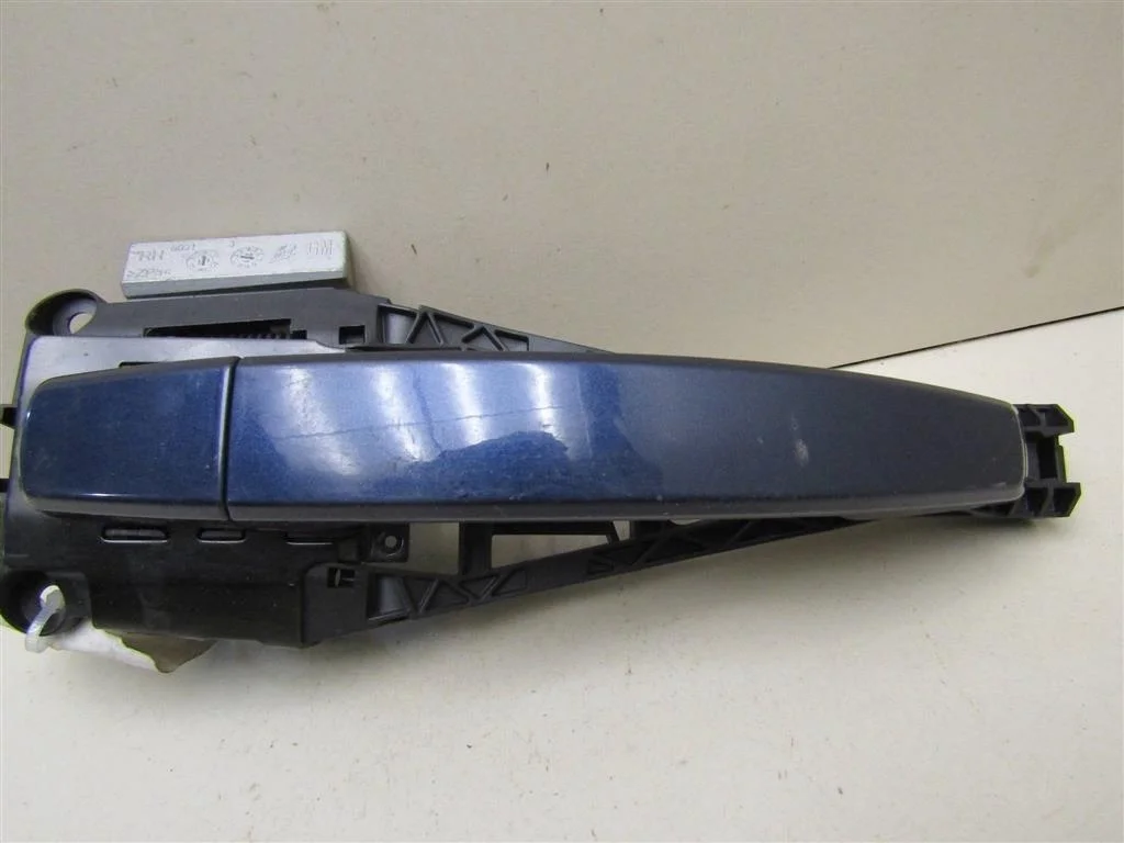 Ручка двери передней наружная правая Opel Astra J 2010-2017  [92233089]  в Вологде
