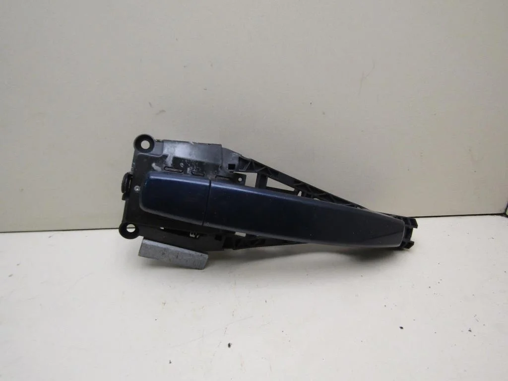 Ручка двери задней наружная левая Opel Astra J 2010-2017  [92233089]  в Вологде