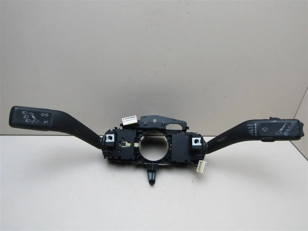 Переключатель подрулевой в сборе VW Golf VI 2009-2012  [5K0953513L]  1.4 16V CGGA в Вологде